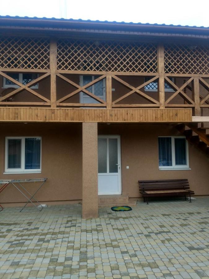 Садиба "У Юлії" Svaleava Exterior foto