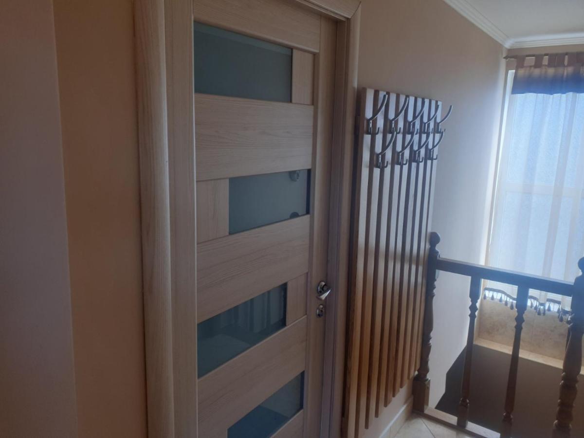 Садиба "У Юлії" Svaleava Exterior foto