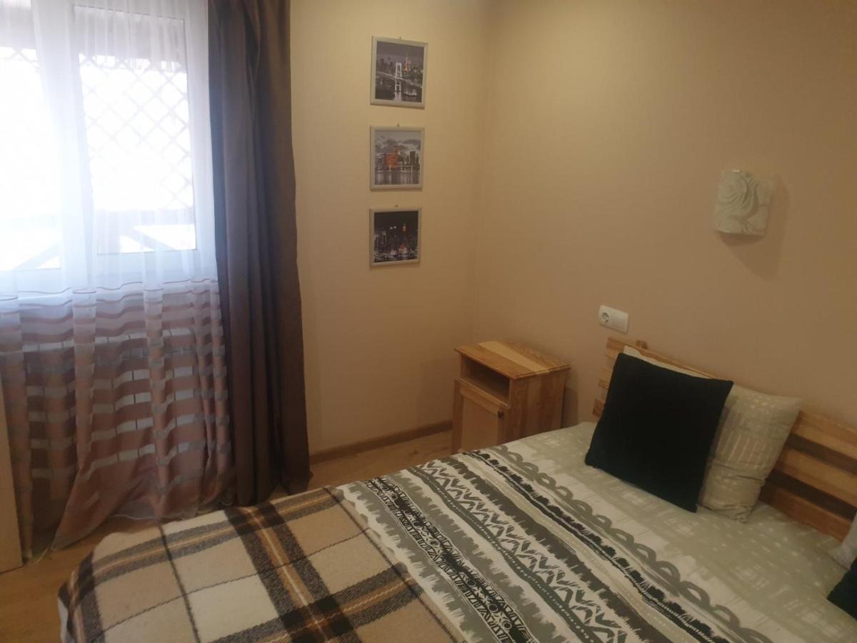 Садиба "У Юлії" Svaleava Exterior foto